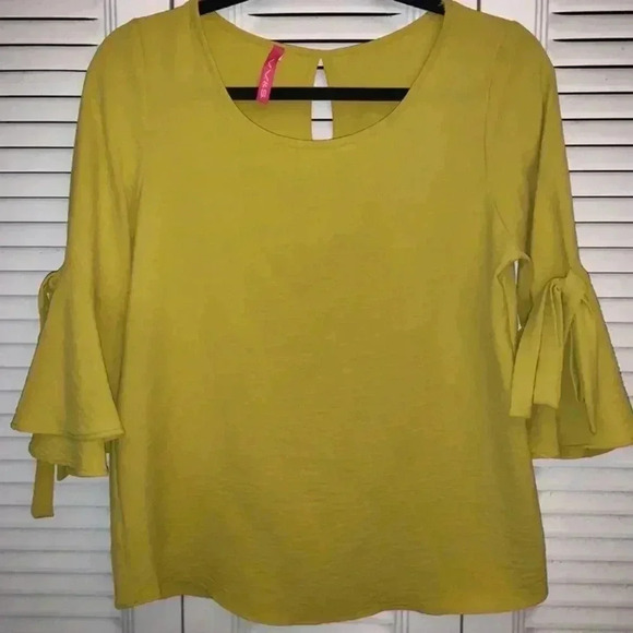 Expose Women’s Small Yellow Blouse - Picture 1 of 3